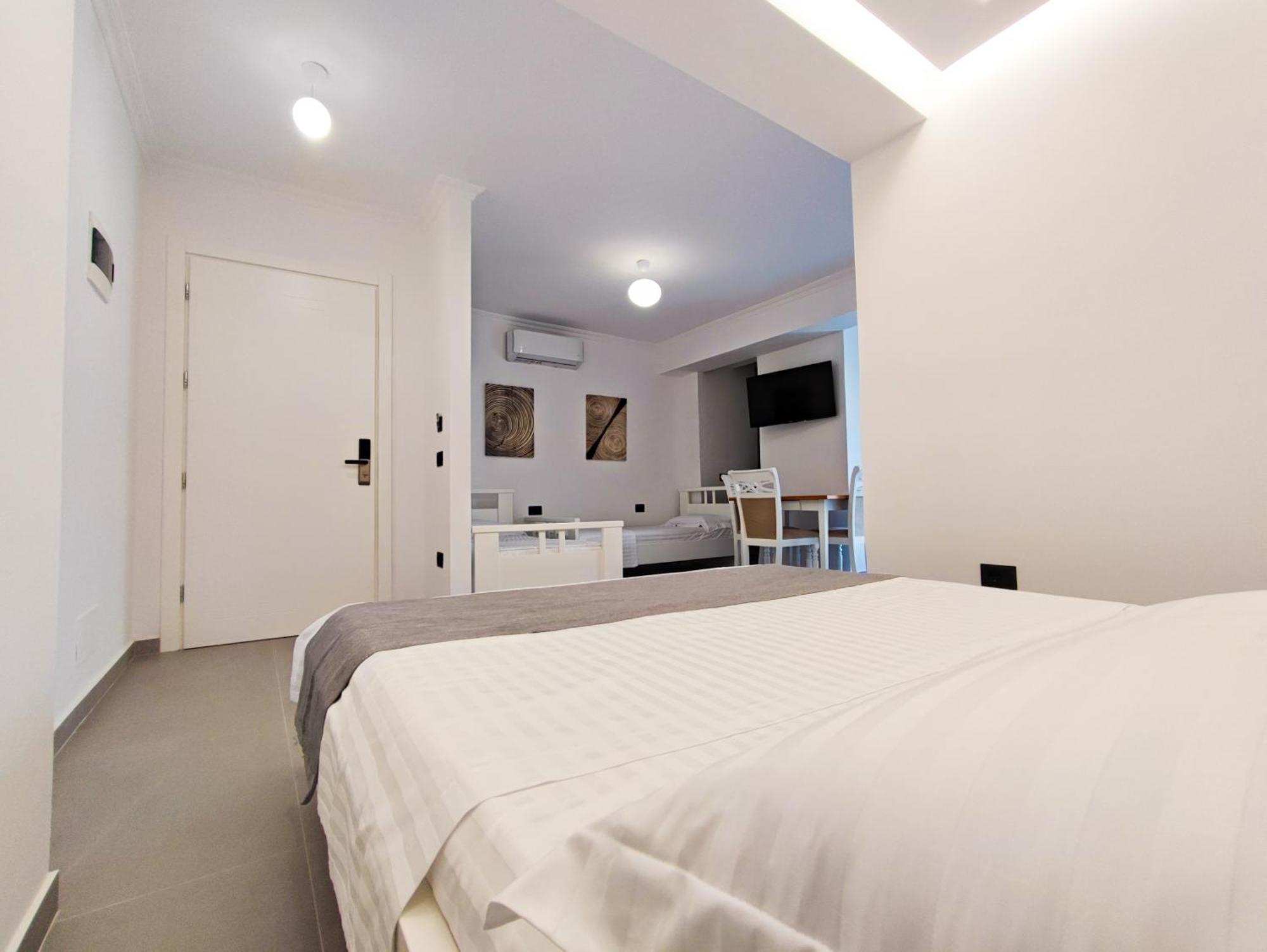 Comfort Villa Vlorë エクステリア 写真